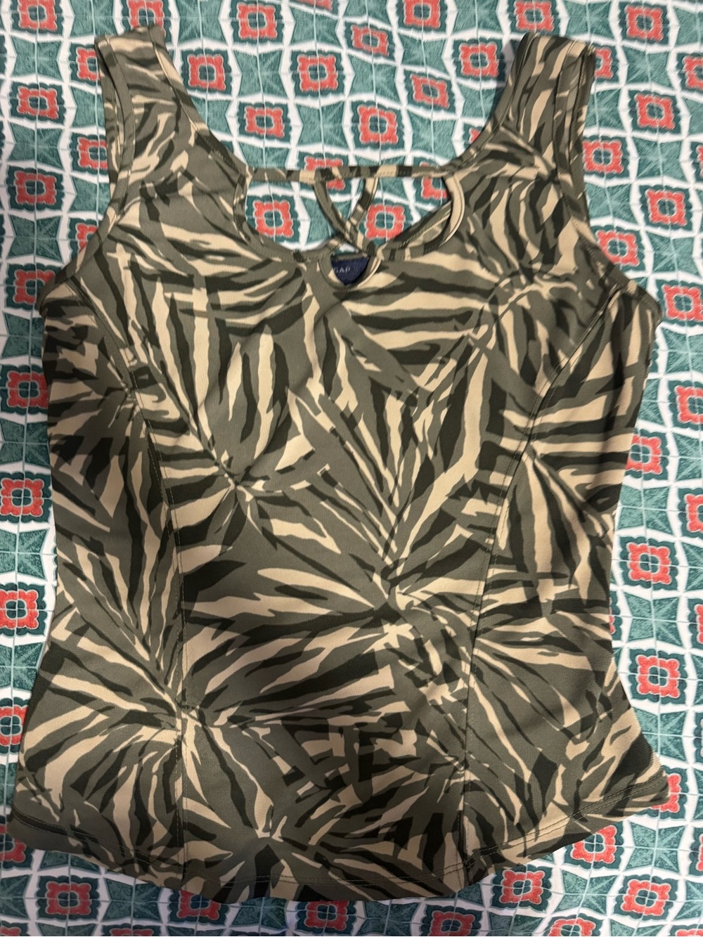 Sleeveless Olive Green Zebra- like Print Tank Top - GAP